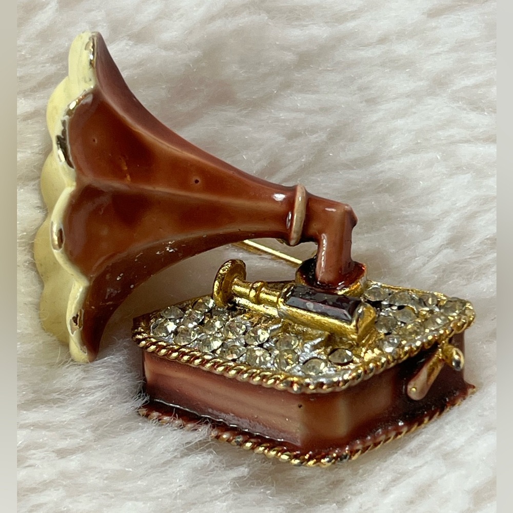 Vtg My Fair Lady BSK Gramophone Brooch 1964 Gold Tone Metal Enamel Rhinestones